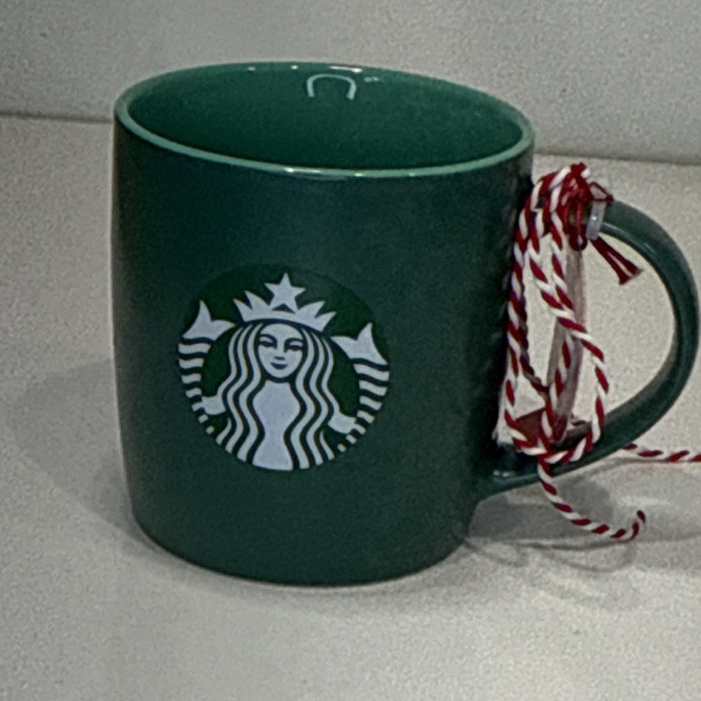 NWT Starbucks Green Ceramic Coffee Mug 11 oz Microwave Dishwasher Safe 2021